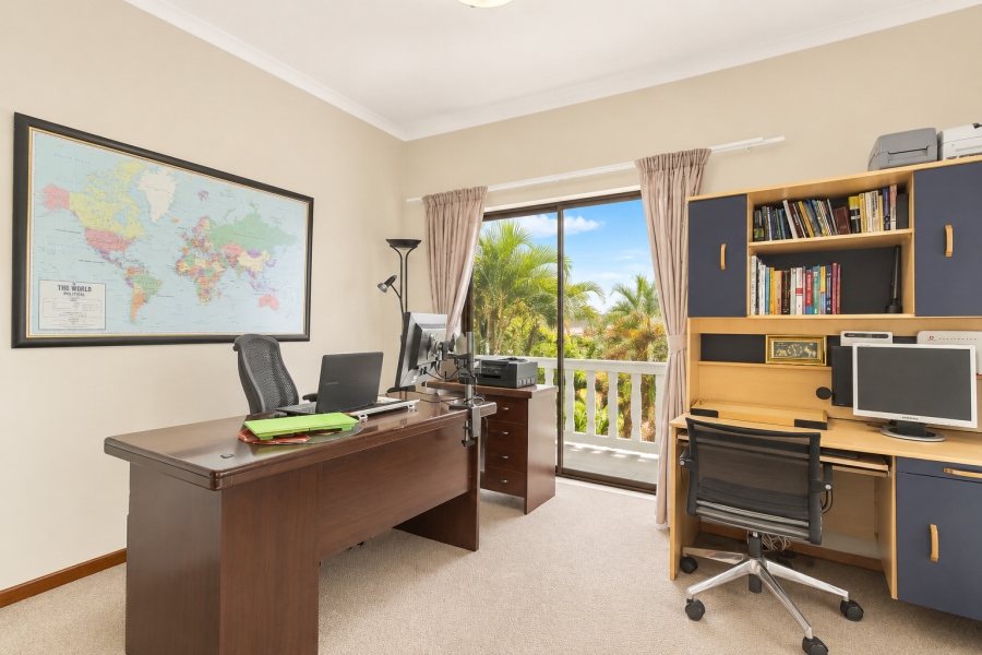 6 Bedroom Property for Sale in Sunset Beach Western Cape